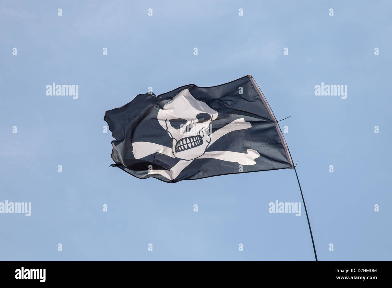 Cranio e Crossbones bandiera, noto anche come Jolly Roger Foto Stock