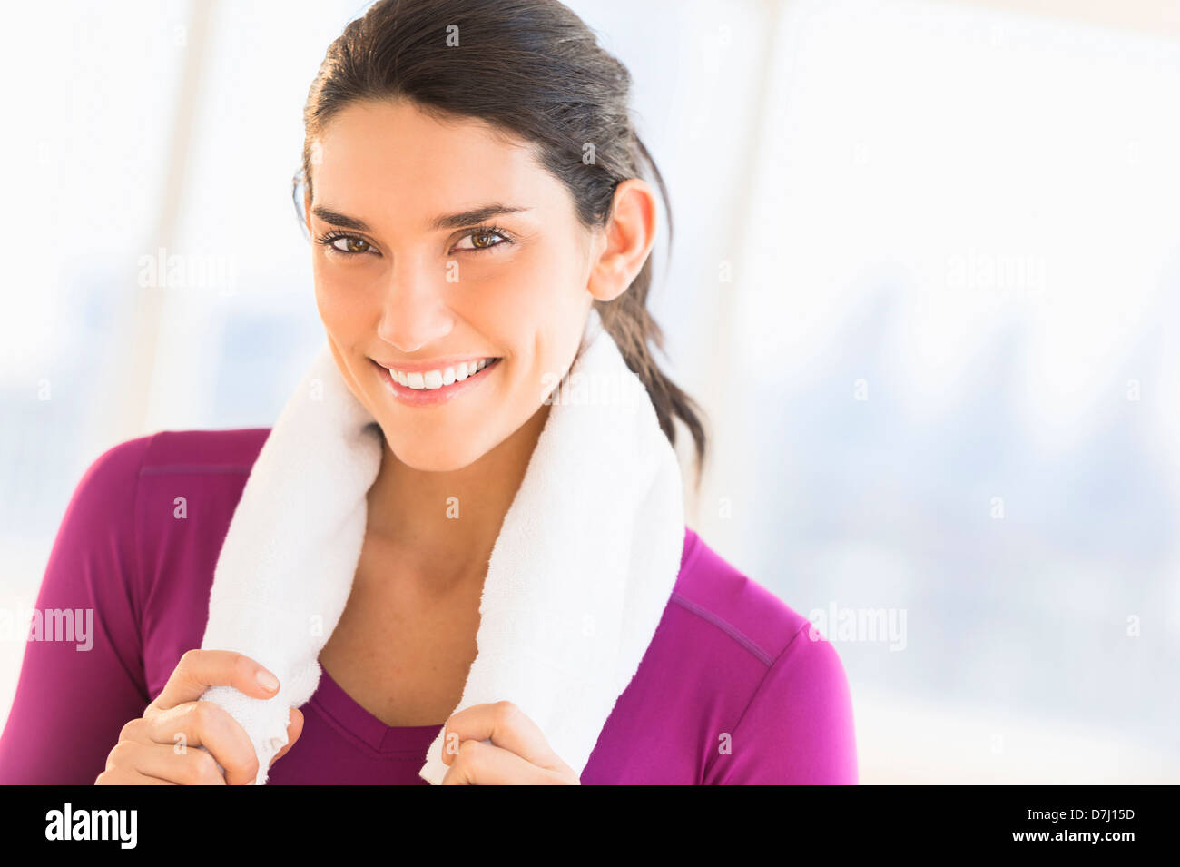 Giovane donna esercizio Foto Stock