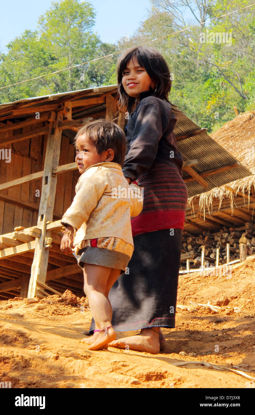 I bambini di Ann tribù della collina, vicino Kyaing Tong, Birmania (Myanmar) Foto Stock