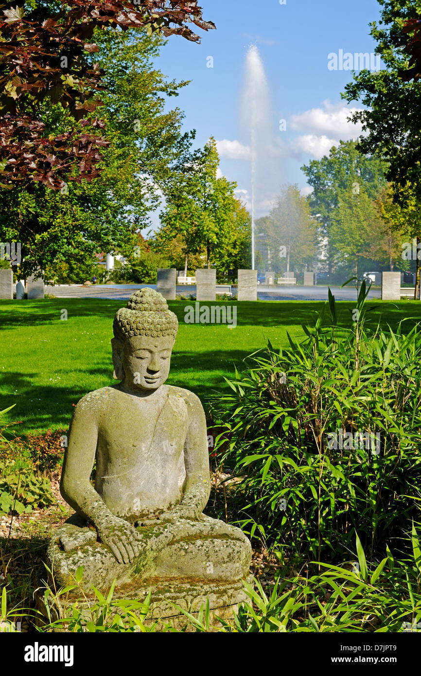 Il Bali-Therme e la Giordania acqua minerale nel resort per la salute di park a Bad Oeynhausen, Germania Foto Stock