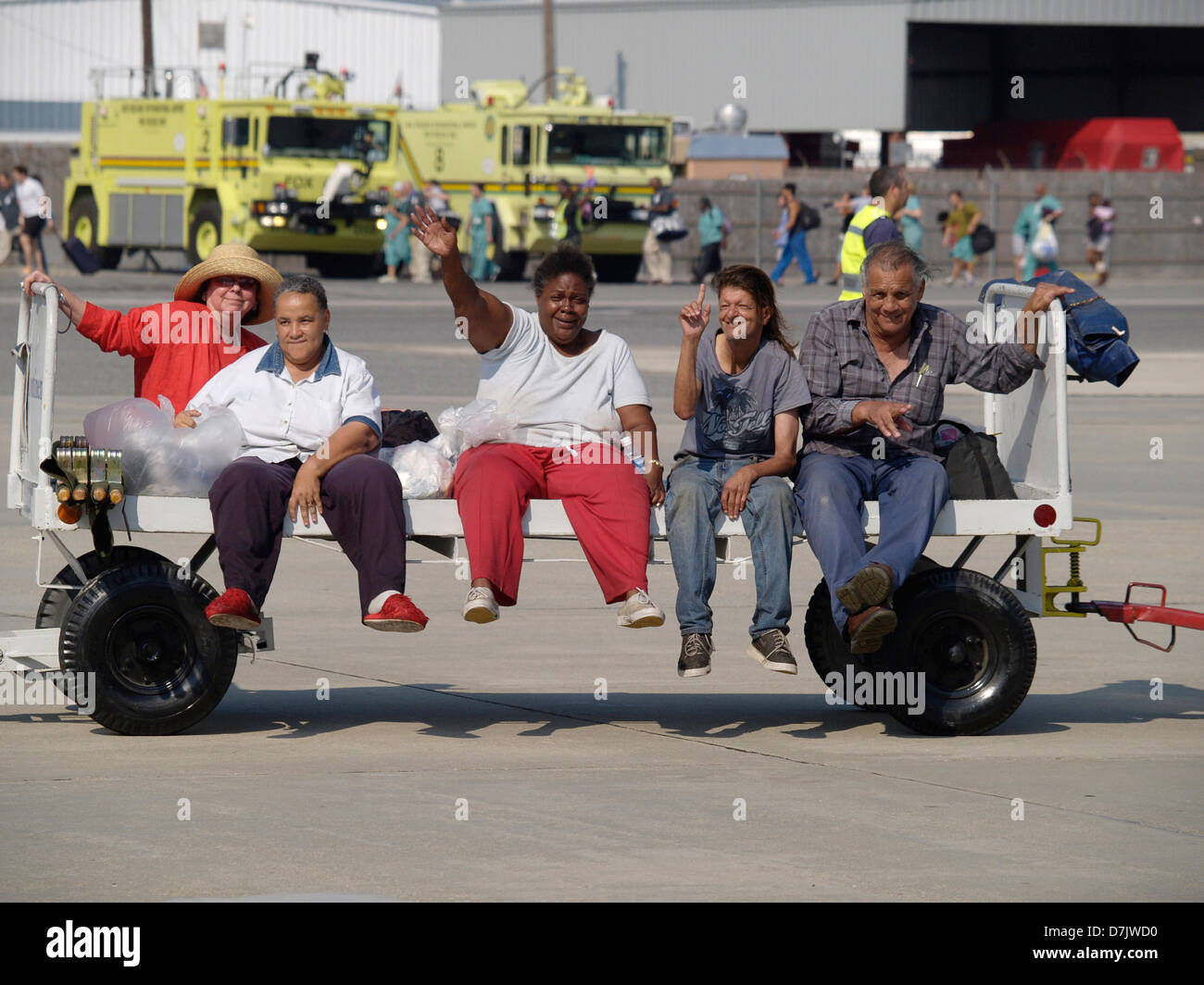 Superstiti essendo evacuati a New Orleans Airport ad altri stati membri dopo il passaggio dell uragano Katrina Settembre 2, 2005 a New Orleans, LA. Foto Stock