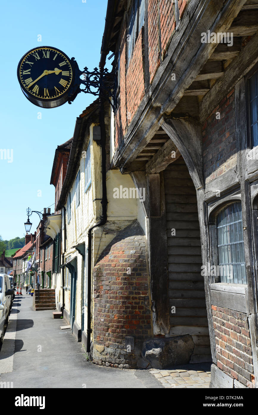 La vecchia chiesa Hall, High Street, West Wycombe, Buckinghamshire, Inghilterra, Regno Unito Foto Stock