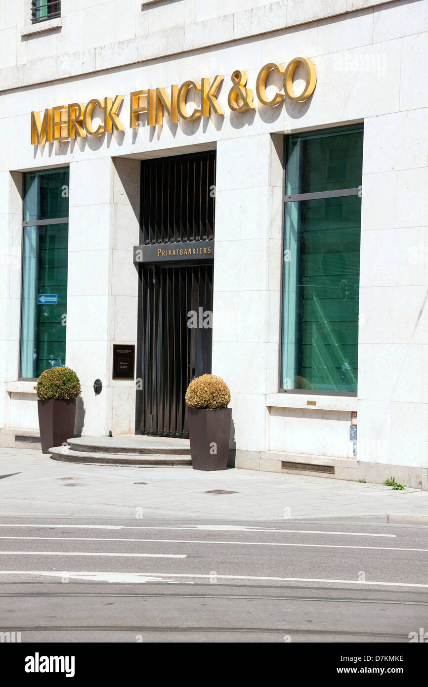 Merck Finck & CO private bankers edificio per uffici, Monaco di Baviera, Baviera Germania Foto Stock