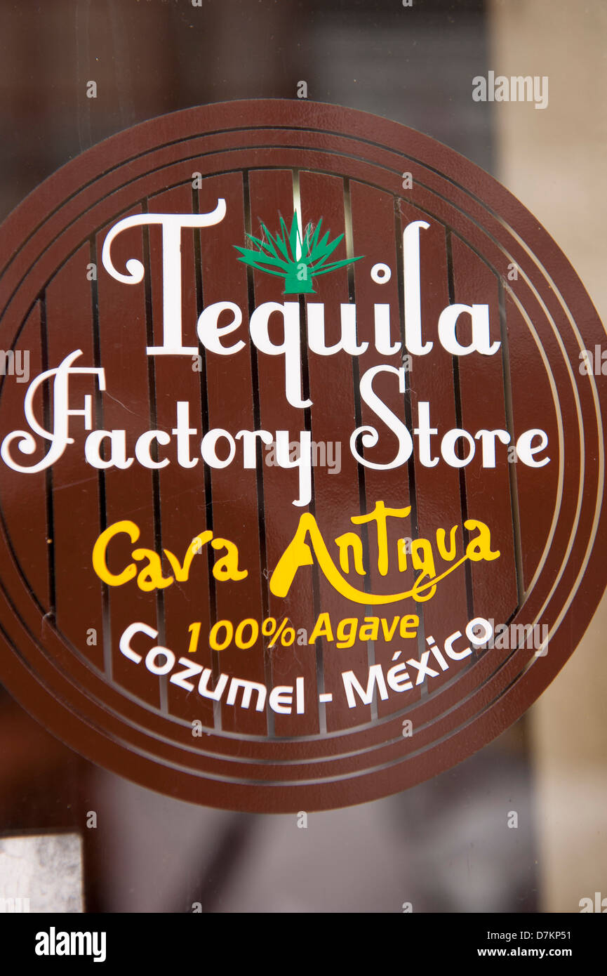 Messico, Cozumel, San Miguel, Tequila Factory Store, segno Foto Stock