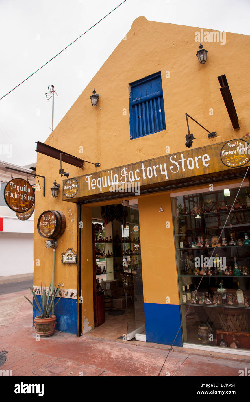 Messico, Cozumel, San Miguel, Tequila Factory Store Foto Stock