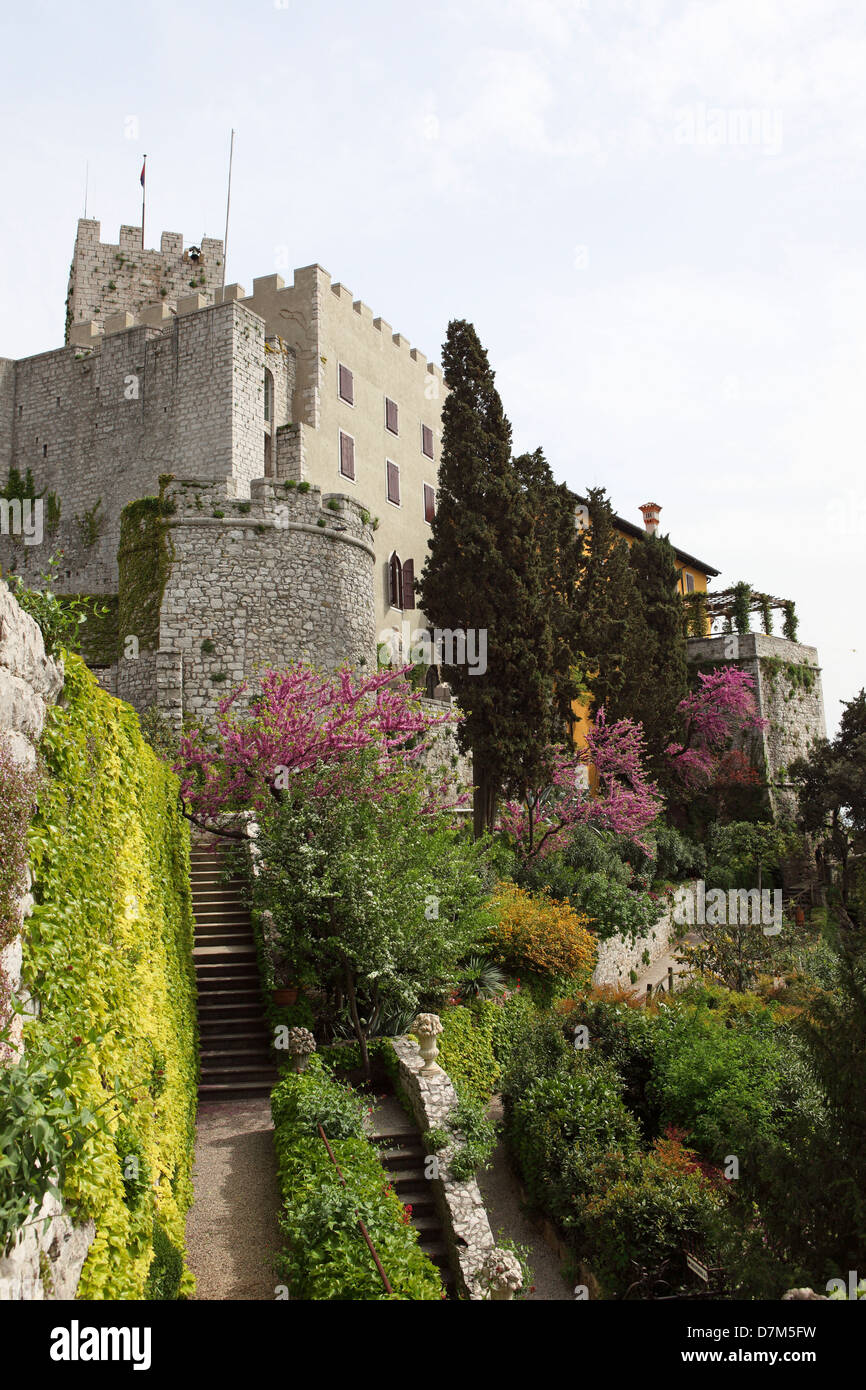 Il Castello di Duino in Italia settentrionale. Foto Stock