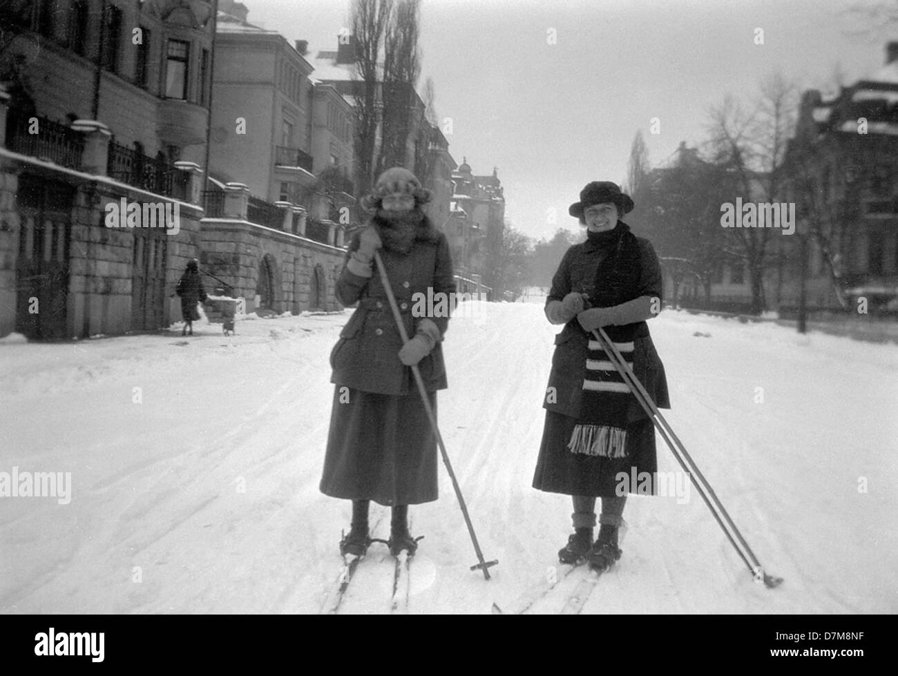 Tour di sci in Villagatan street a Stoccolma, Uppland, Svezia Foto Stock