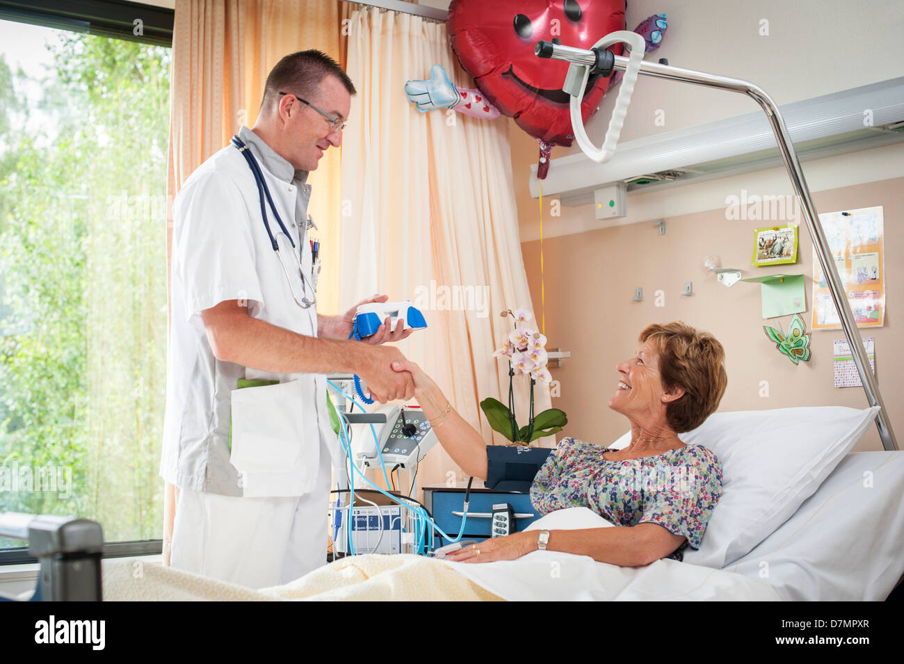 La misurazione della pressione sanguigna Foto Stock