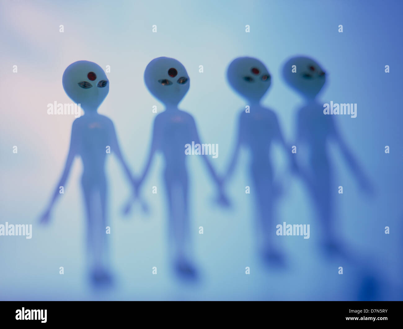 Quattro alieni blu in una fila, ©MAK. Foto Stock