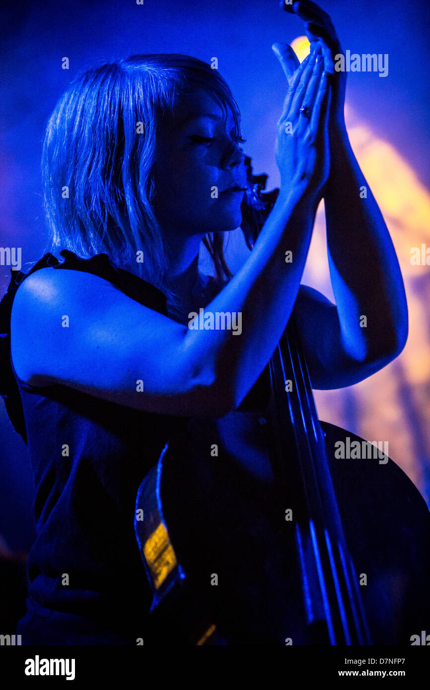 Mezzago Milano Italia. 09a maggio 2013. Da Bloomington Indiana la indie rock band omicidio dalla morte suona presso il club della musica Bloom. Credit:Rodolfo Sassano /Alamy Live News Foto Stock