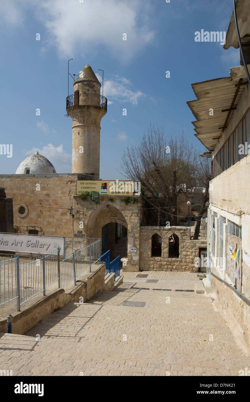 Street nella città di Safedt, pietra-rivestito Foto Stock