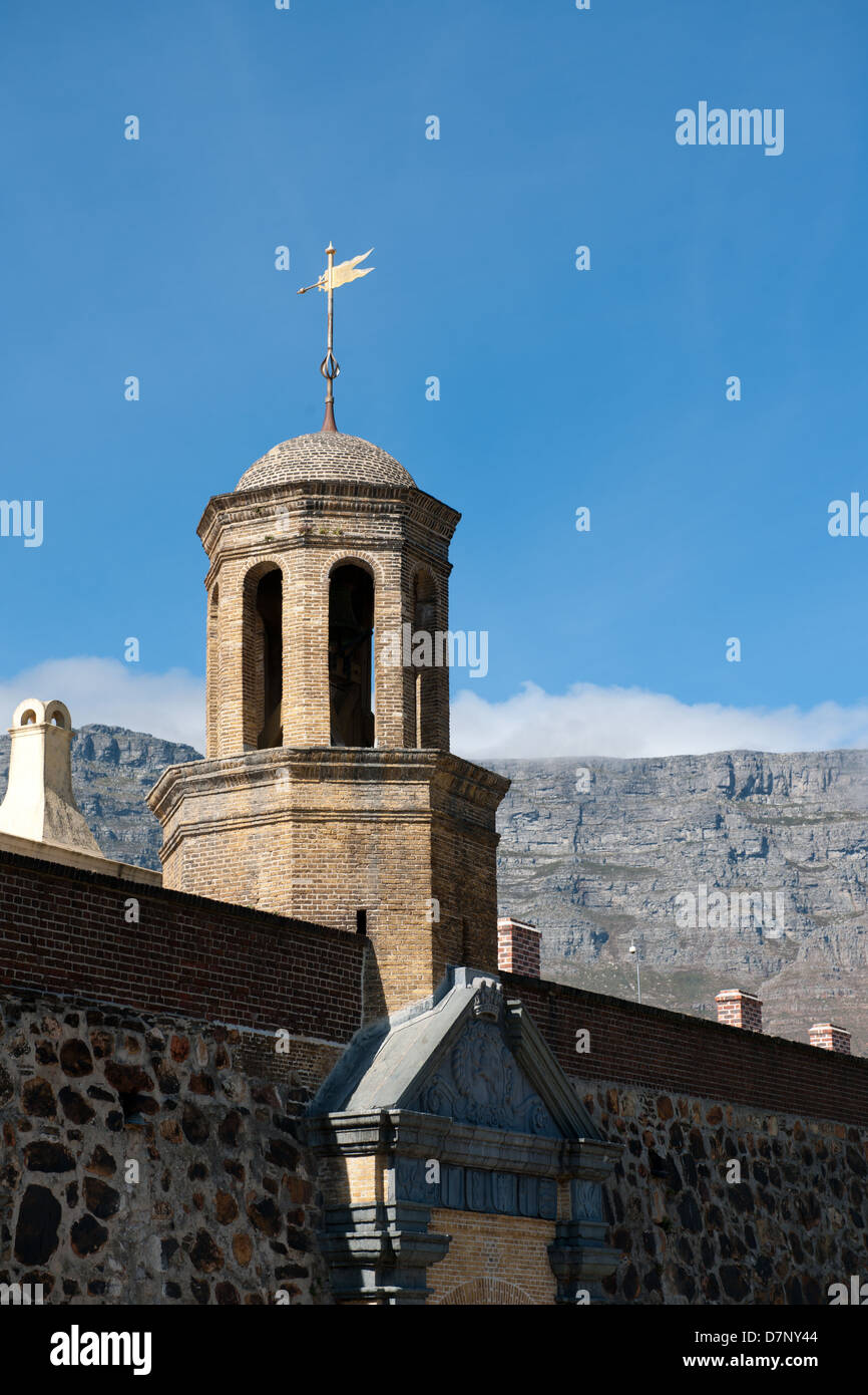 Torre campanaria presso l'entrata principale, il Castello di Buona Speranza, Cape Town, Sud Africa Foto Stock