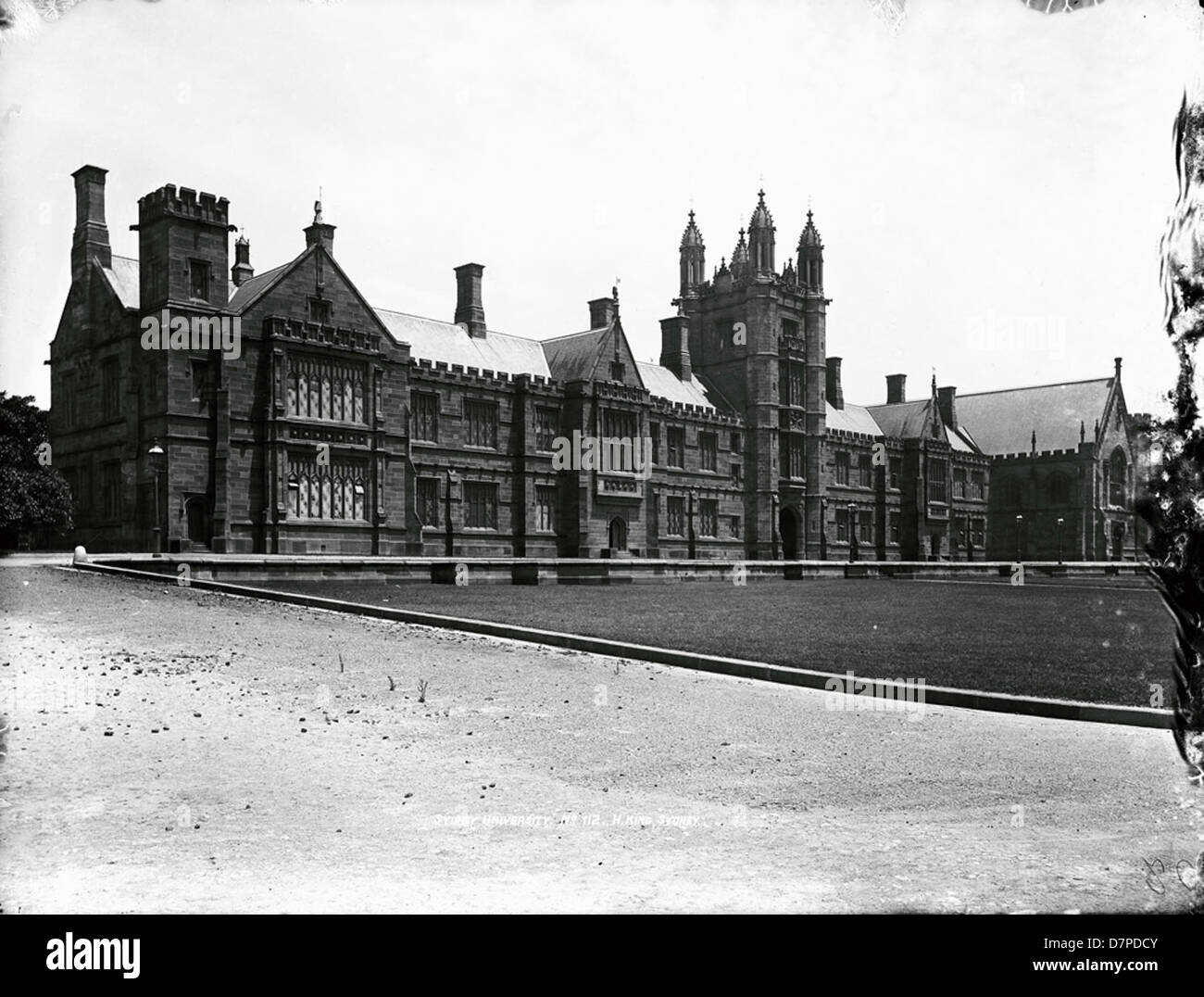 Il Powerhouse Museum del Quad principale dell'Università di Sydney presenta edifici storici, tra cui il Bayliss Building, la Torre dell'Orologio e l'architettura in pietra arenaria. L'università è un'istituzione di primo piano situata a Camperdown e Darlington, in Australia. Foto Stock