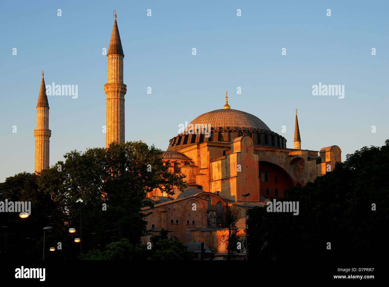 Hagia Sophia, Ayasofya è un ex basilica patriarcale, più tardi una moschea, ora un museo ad Istanbul in Turchia. Foto Stock