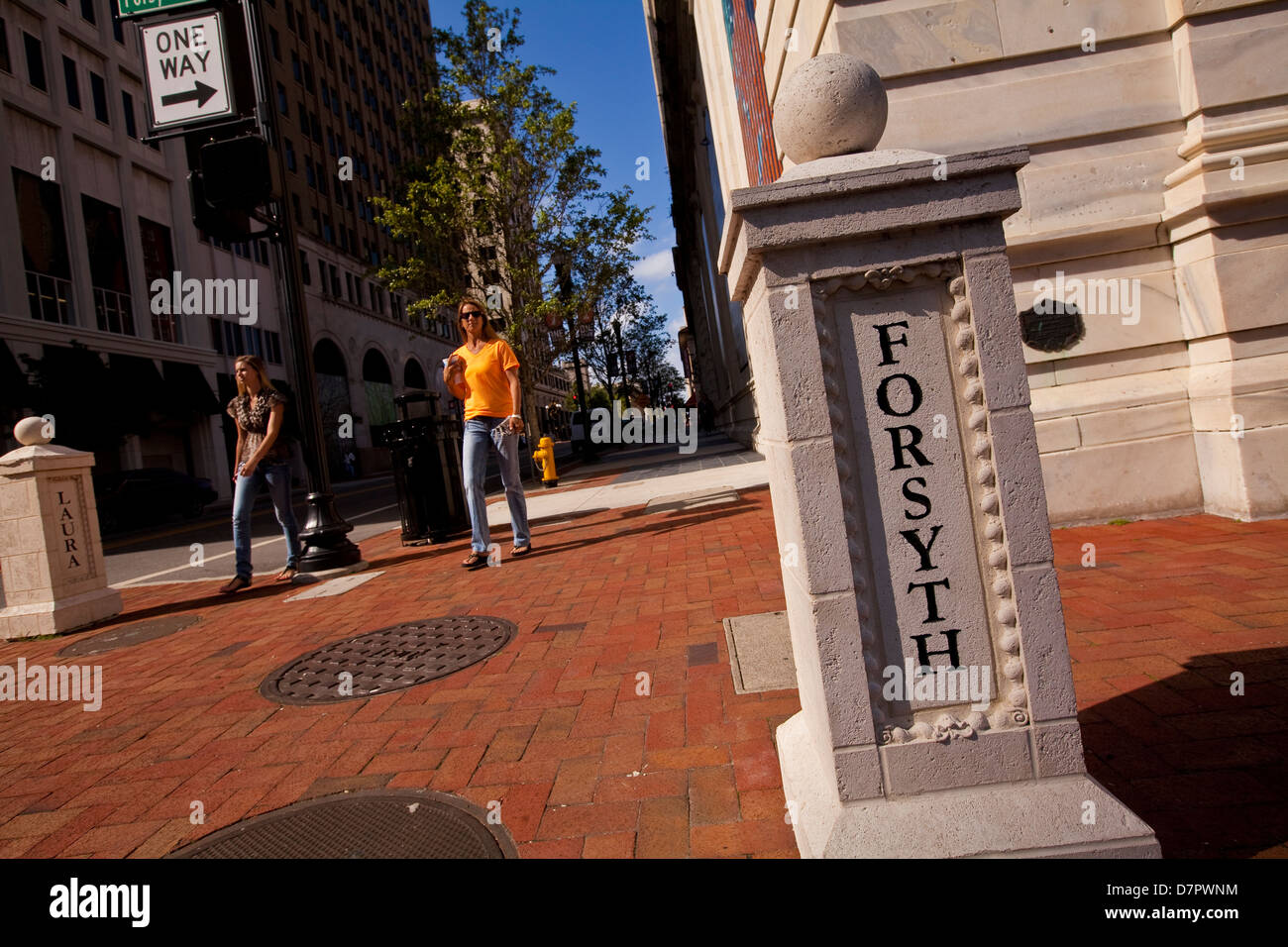 Forsyth street è visto a Jacksonville, Florida Foto Stock