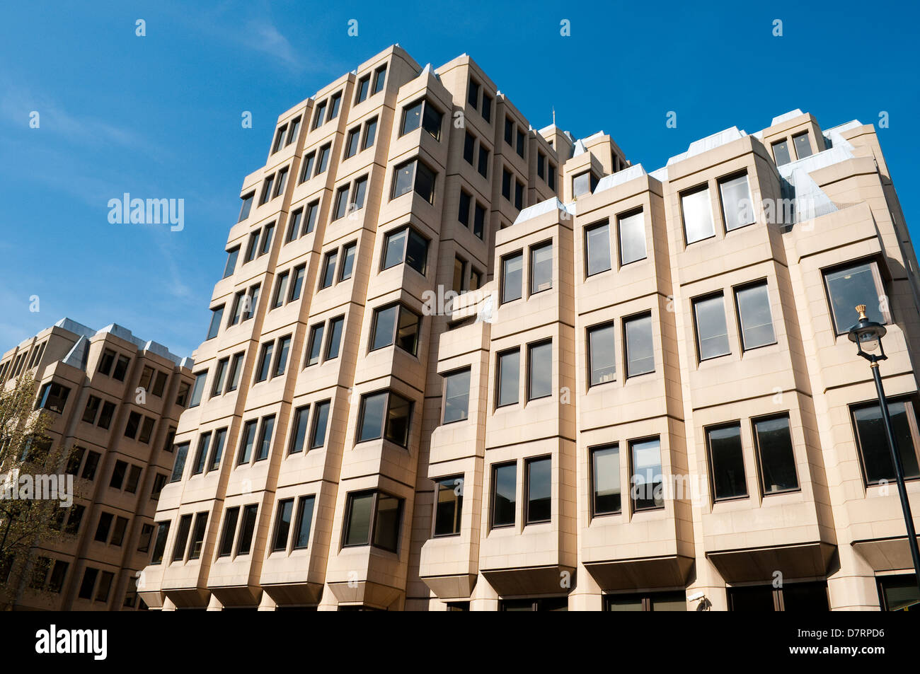 Edificio per uffici a 90 Long Acre, Covent Garden di Londra, Regno Unito Foto Stock