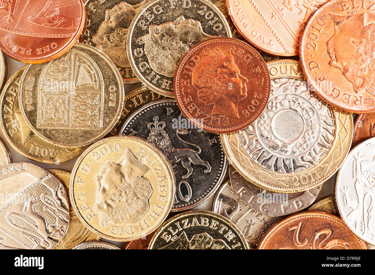 Misto delle monete in inglese tra cui libbre e pence Foto Stock
