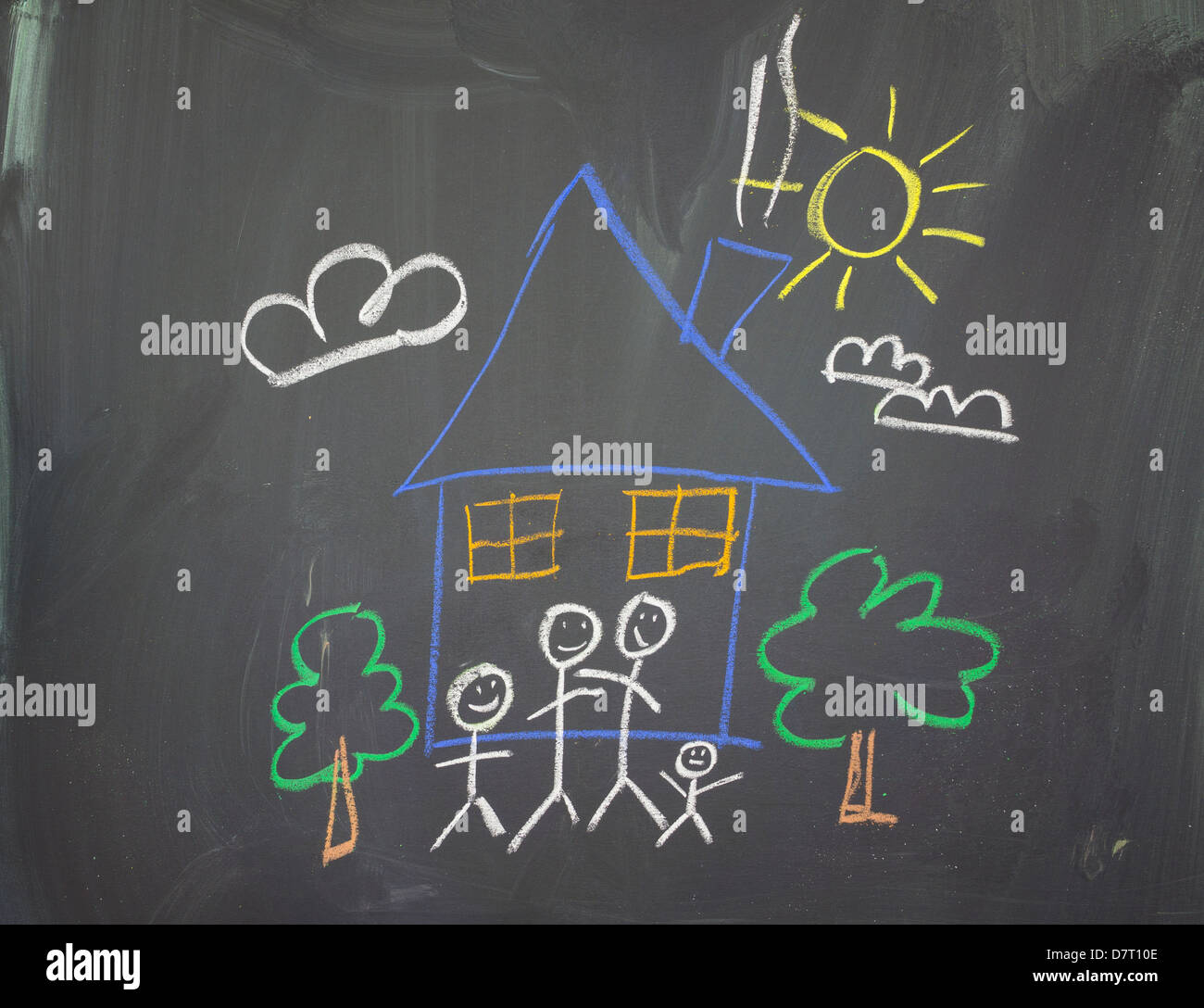 Un disegno per i bambini di una famiglia felice a casa. Foto Stock