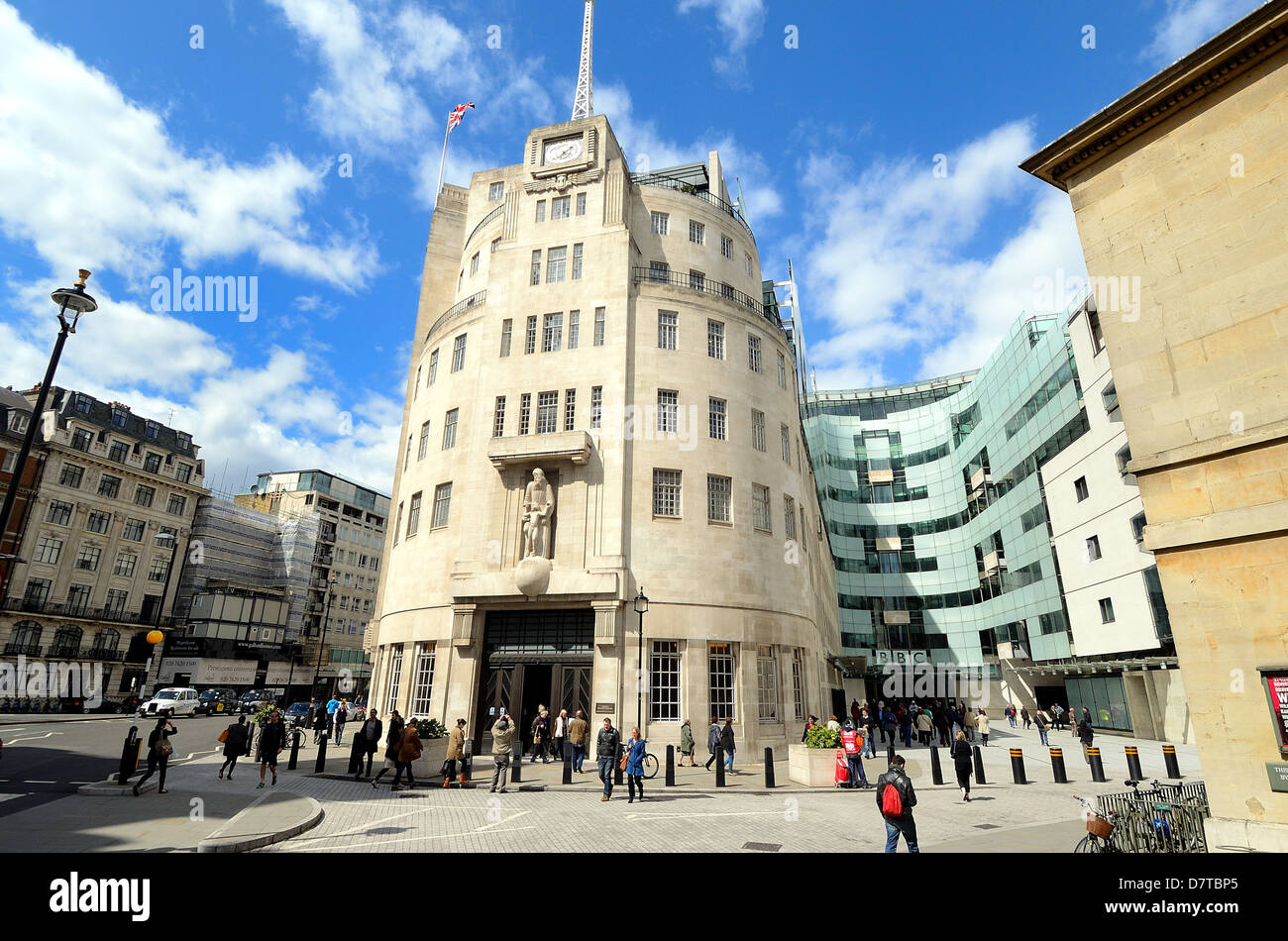 Esterno della BBC Broadcasting House Langham Place Central London REGNO UNITO Foto Stock