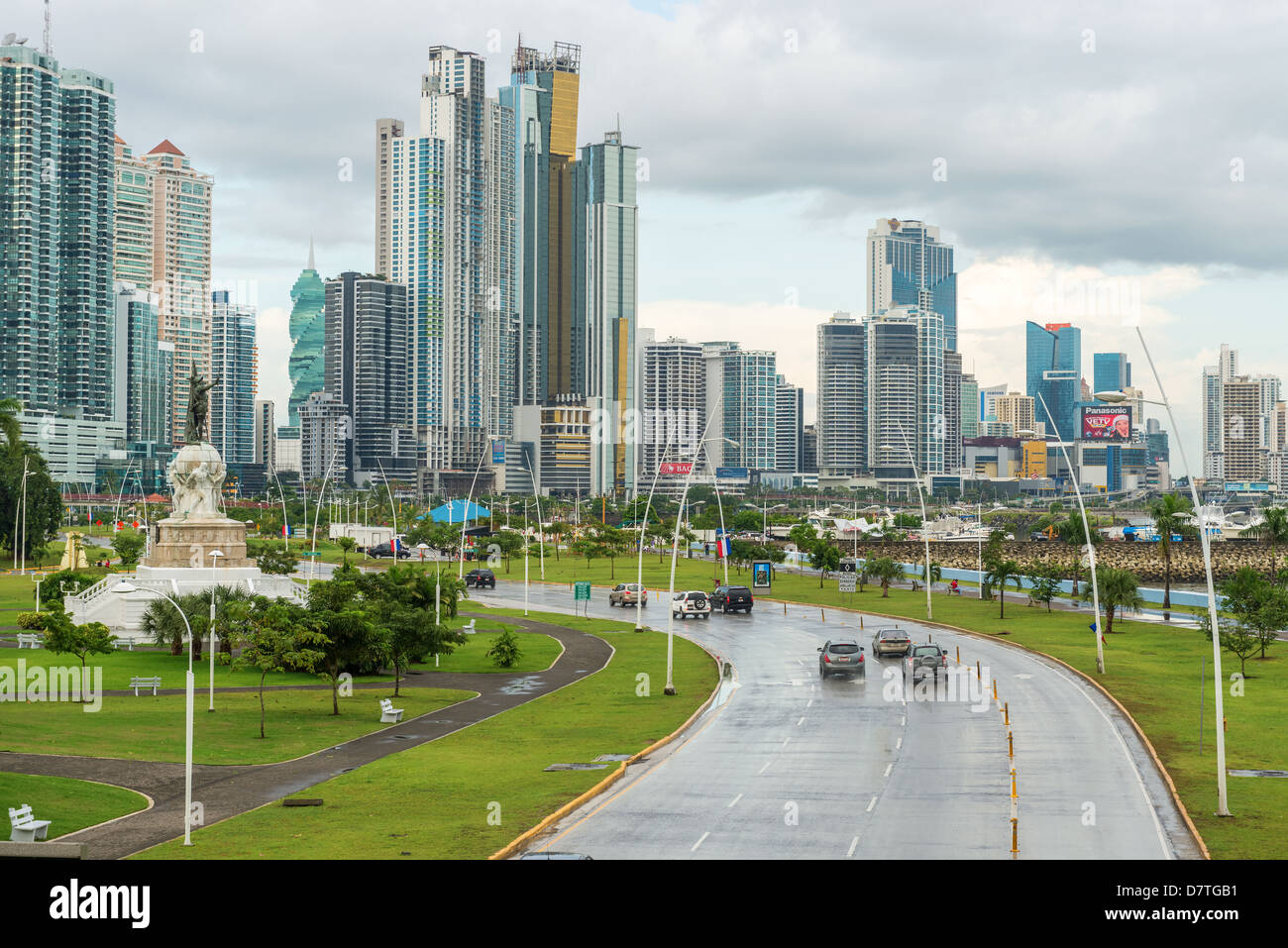 Panama City, Panama Novembre 10, 2012. Vista di Marbella & Paitilla. Foto è stata scattata da Balboa Avenue di Panama City. Foto Stock