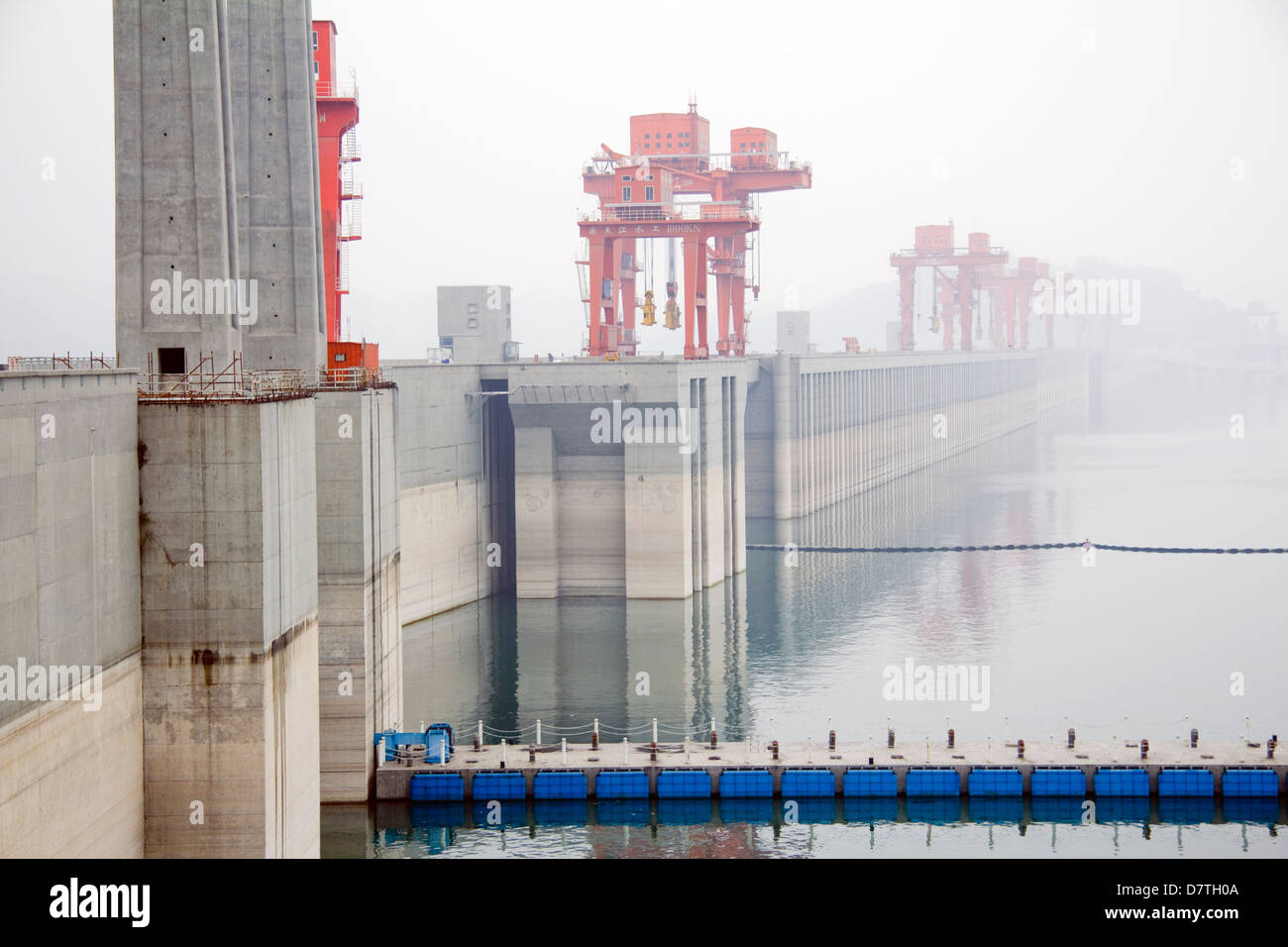 Vista della diga delle Tre Gole sul Fiume Yangtze in Cina Foto Stock