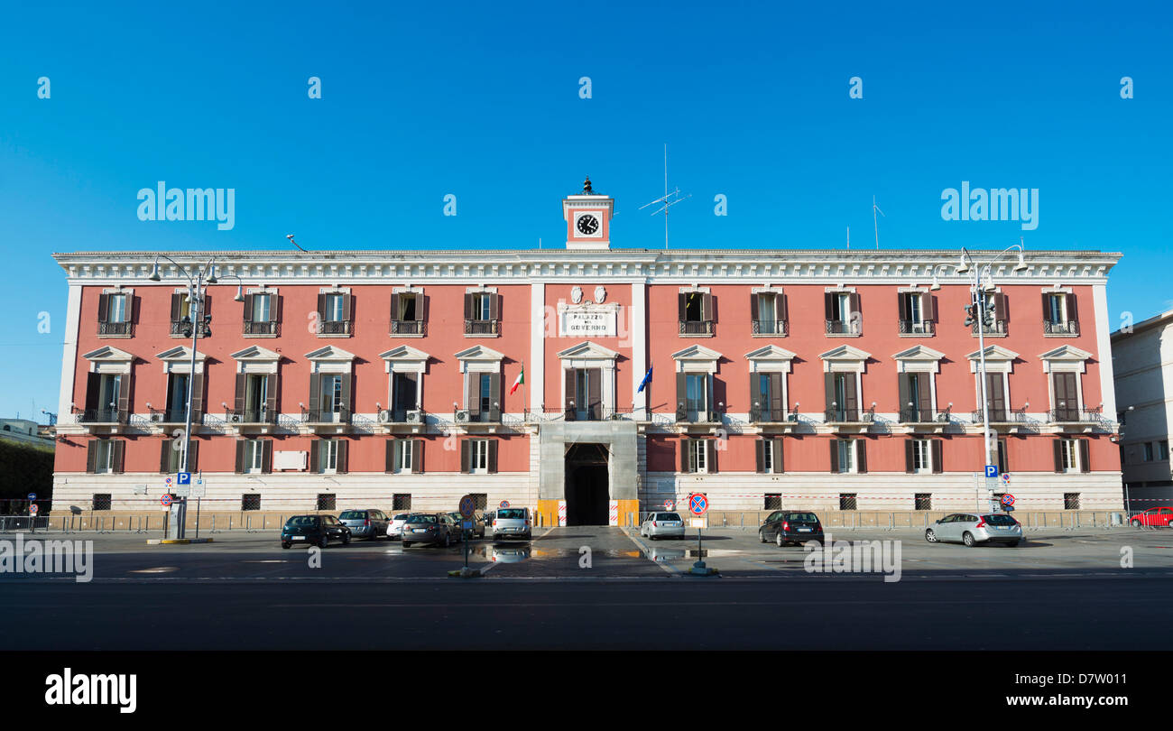 Il Palazzo del Governo, Bari, Puglia, Italia Foto Stock