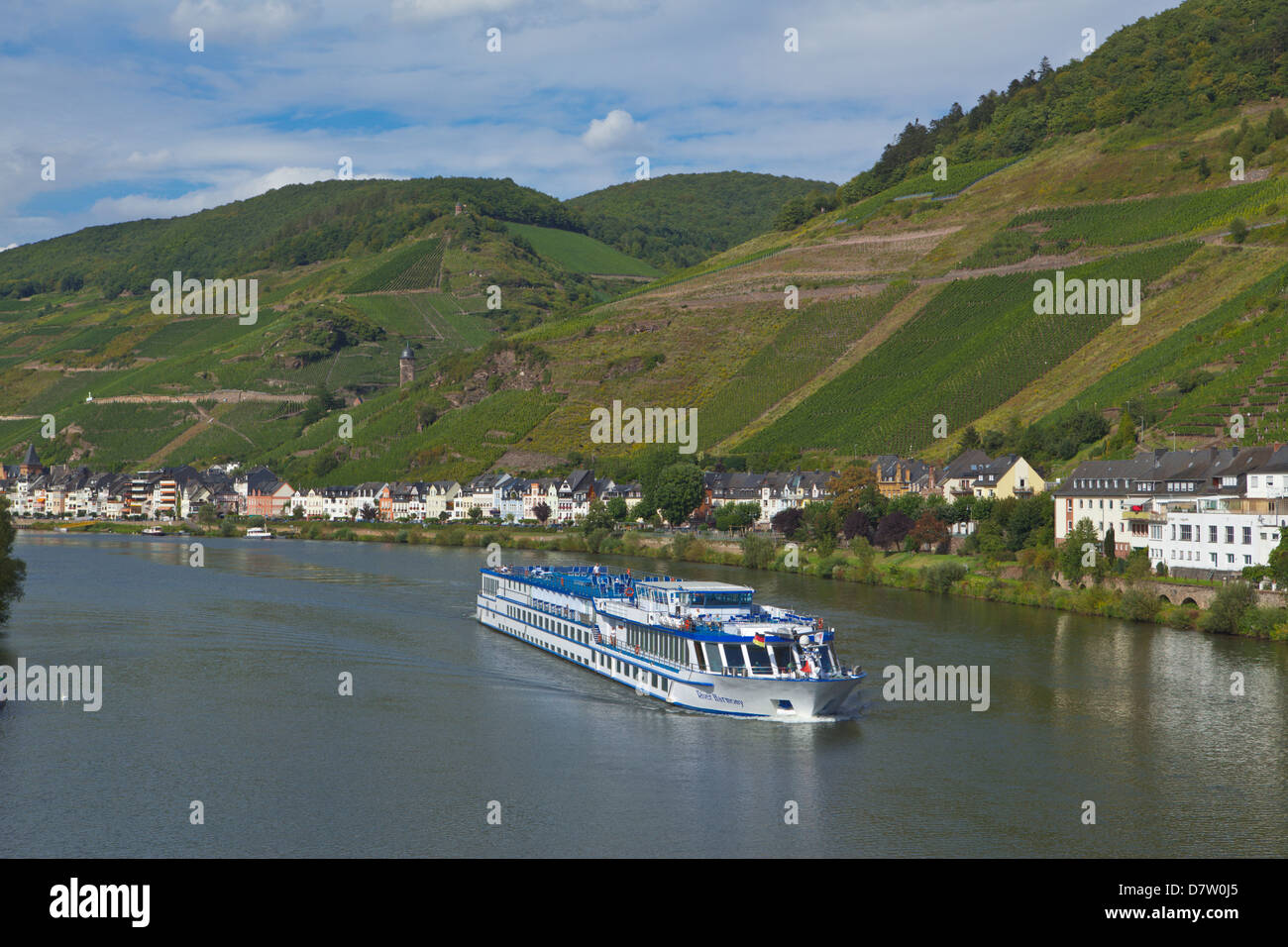 Fiume nave da crociera sul fiume Moselle, Germania Foto Stock