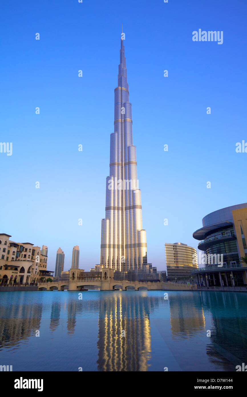 Il Burj Khalifa, Dubai, Emirati Arabi Uniti, Medio Oriente Foto Stock