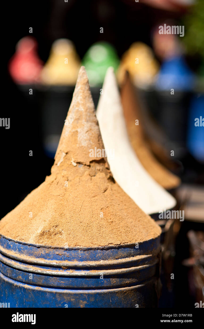 Spezie nel mercato, Medina di Marrakesh, Marrakech, Marocco, Africa del Nord Foto Stock