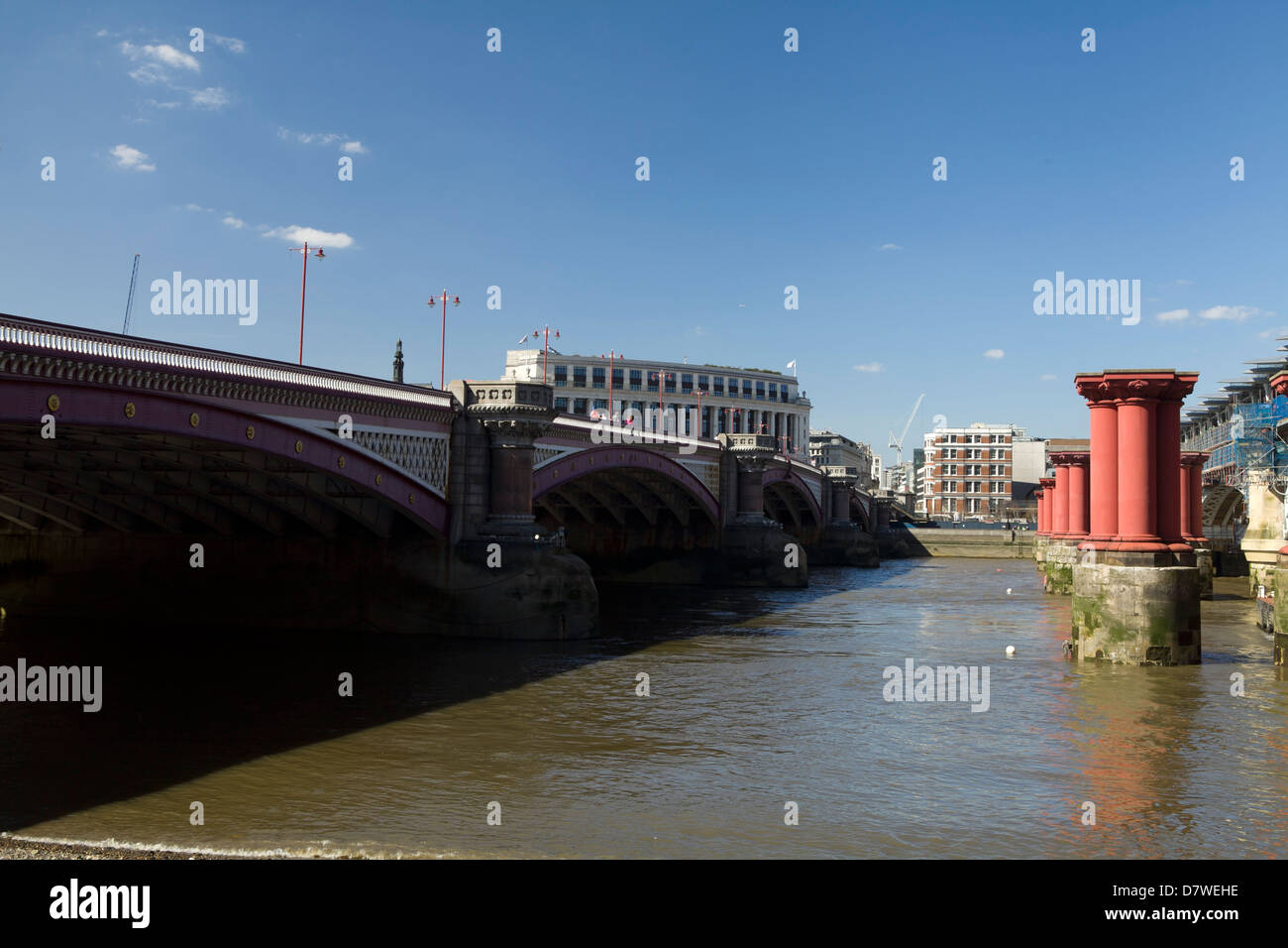 Un ponte in costruzione a Londra. Foto Stock