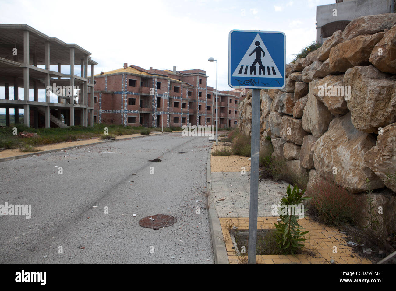 Abbandonato costruzione siti in Spagna costa, vicino alla costa spagnola, Malaga, Andalusia, Spagna Foto Stock