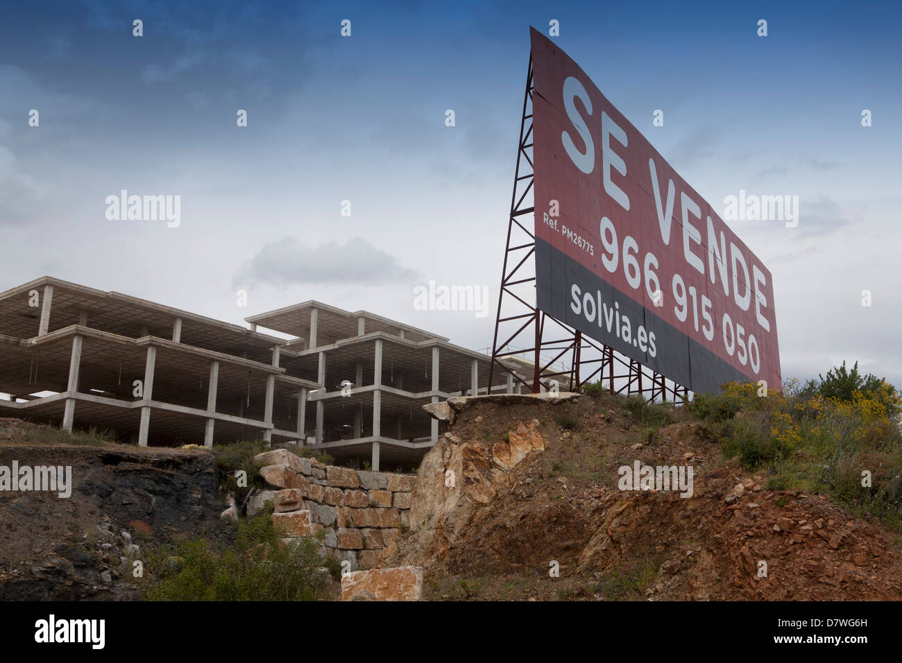Abbandonato costruzione siti in Spagna costa, vicino alla costa spagnola, Malaga, Andalusia, Spagna Foto Stock