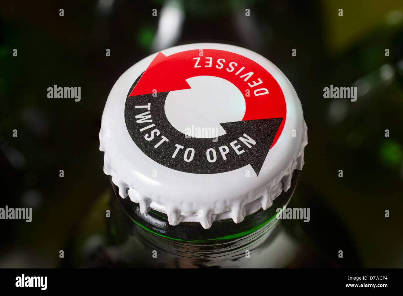 Un twist off sul tappo di una bottiglia di birra Foto Stock