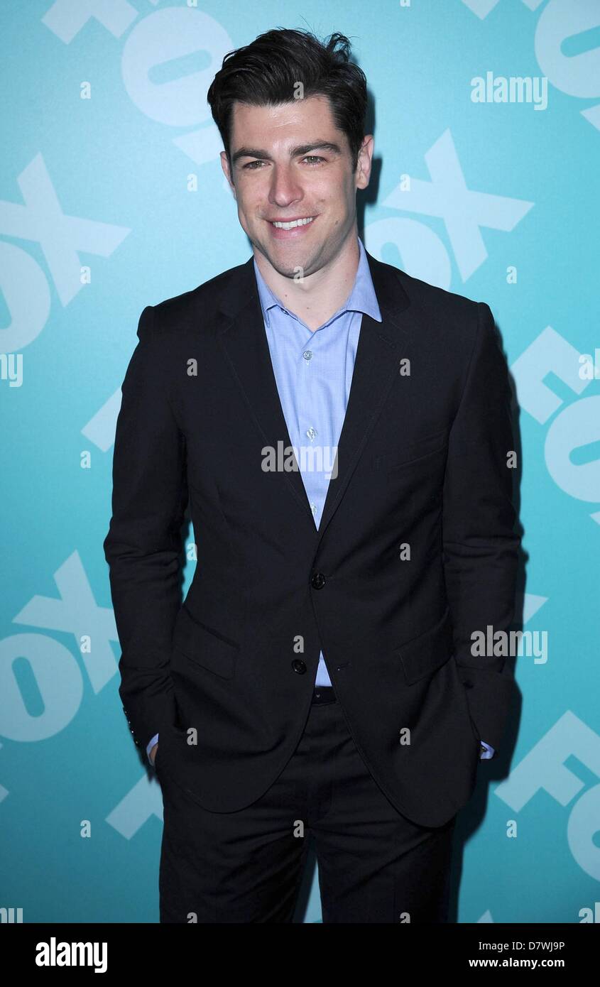 New York, Stati Uniti d'America. 13 maggio 2013. Max Greenfield presso gli arrivi per rete di FOX Upfronts Presentazione 2013 - Parte 2, Wollman Rink Central Park, New York, NY Maggio 13, 2013. Foto di: Kristin Callahan/Everett raccolta/Alamy Live News Foto Stock