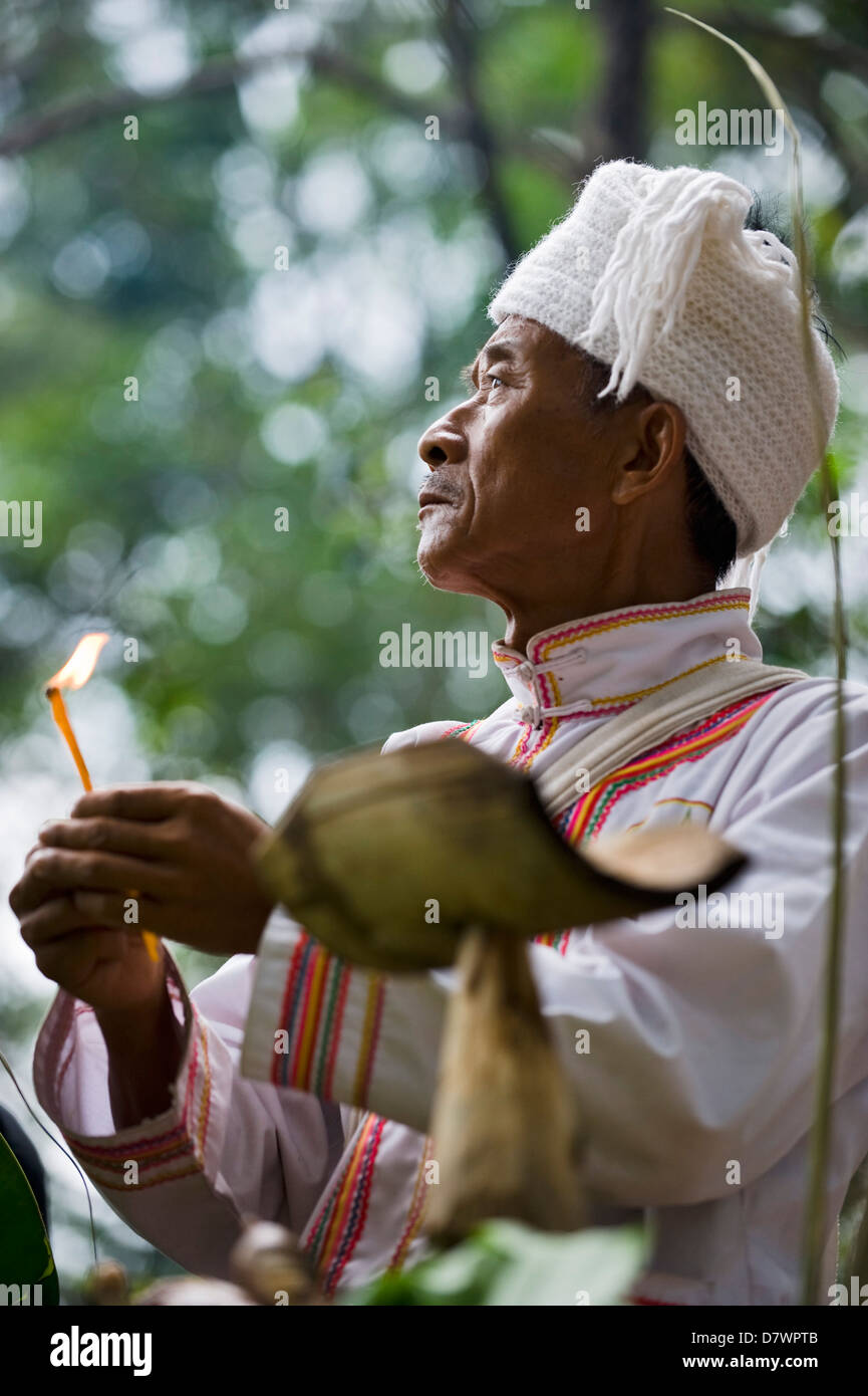 Bulang annuale di albero del tè cerimonia di culto sul Pa Ai Leng shan Foto Stock