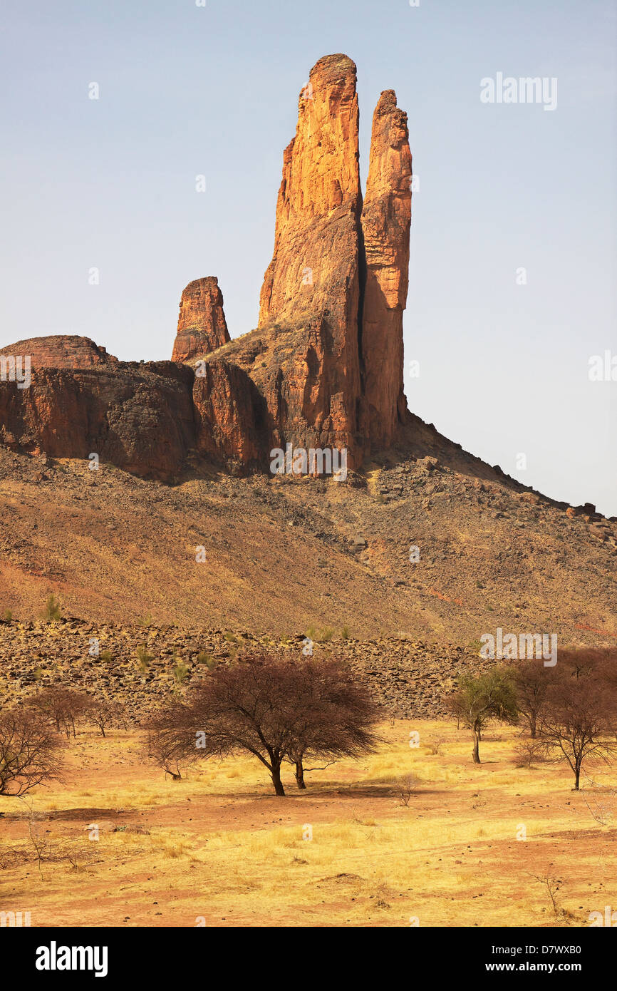Erose rocce di arenaria che mostra "La mano di Fatima' nel tardo pomeriggio nei pressi di Hombori, Mali. Miglior Destinazione di arrampicata in Africa occidentale. Foto Stock