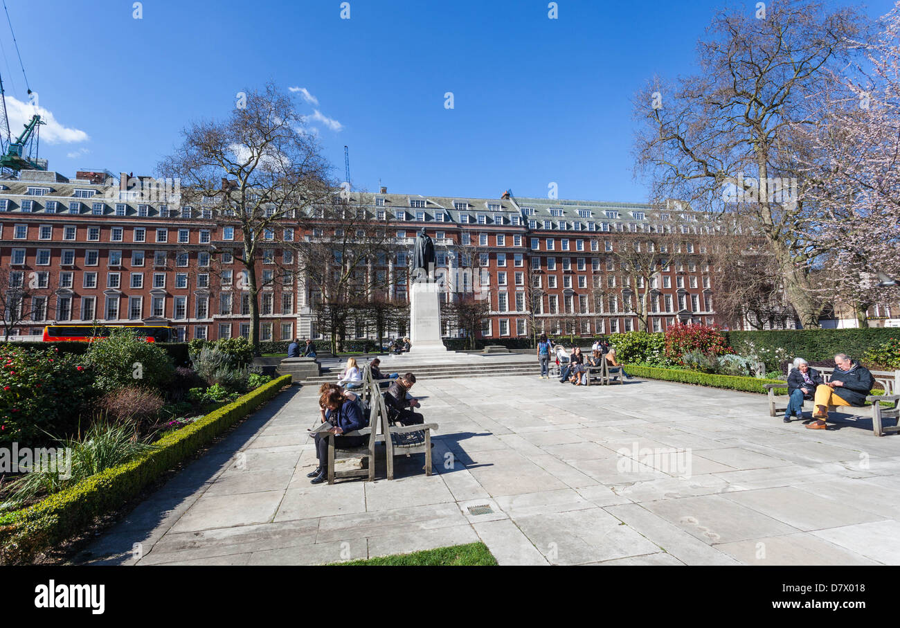 Grosvenor Square Garden, Londra, Inghilterra, Regno Unito Foto Stock