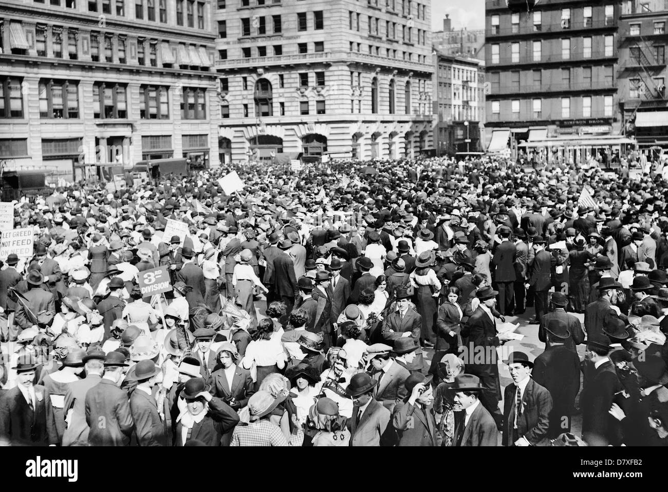 Gli anarchici - giorno di maggio la folla in Union Square di New York City, 1913 Foto Stock