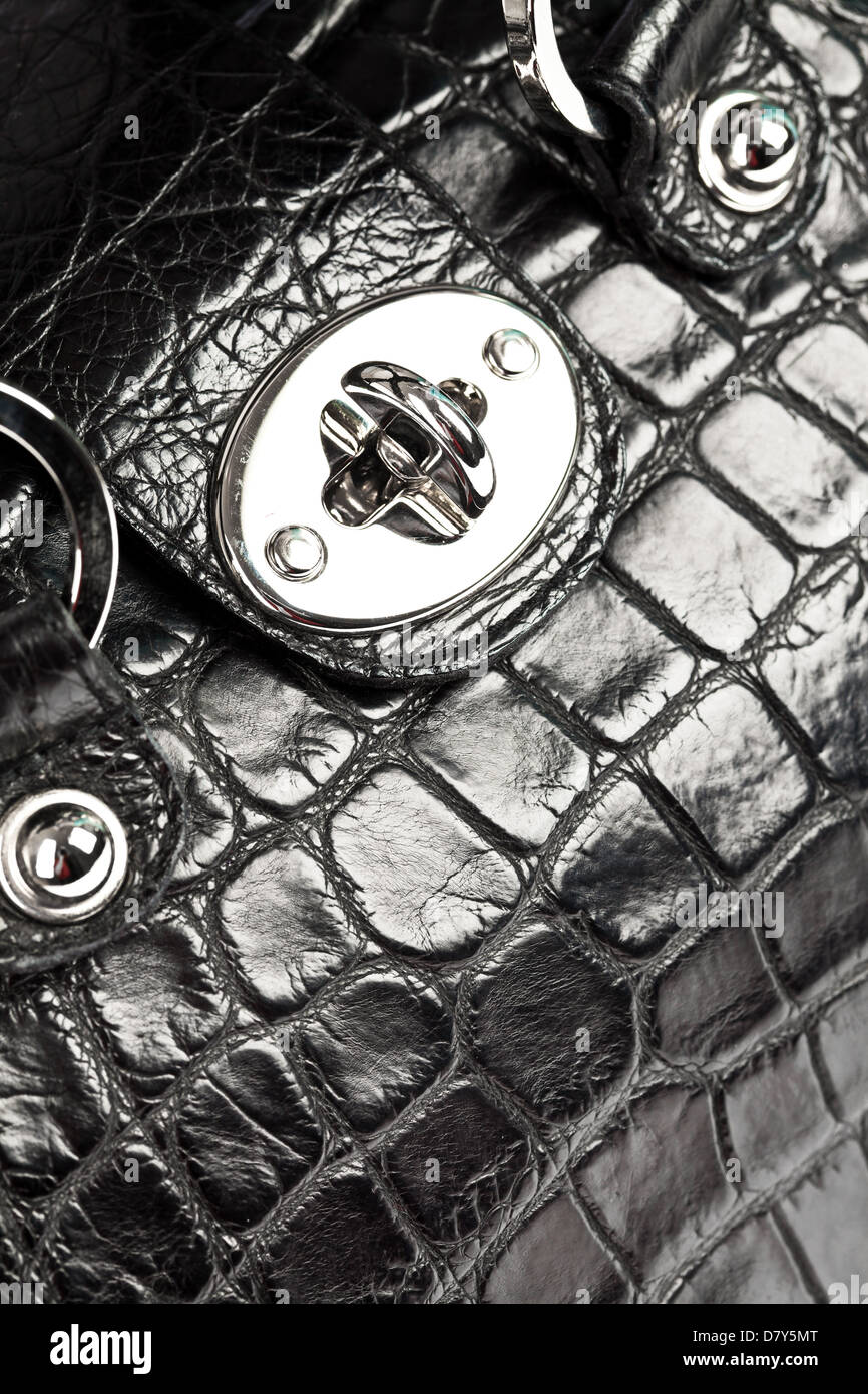 Ladies handbag close up. Una pelle nera struttura Foto Stock