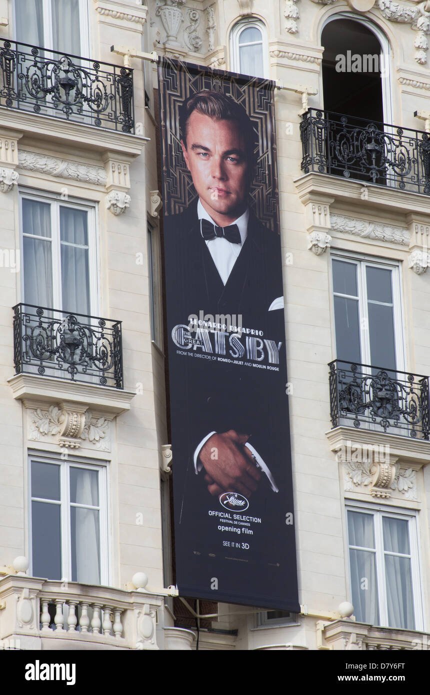 CANNES, Francia. Il 14 maggio 2013. cartellone di ' Il grande Gatsby" film è visualizzato in Cannes durante il festival del cinema di 14 maggio 2013, Cannes , Francia. Questo film ha recitato leonardo di caprio ed è considerato il blockbuster dell'anno, è realizzato da un famoso romanzo di Scott Fitzgerald. Credito: Jonatha borzicchi editoriale/Alamy Live News Foto Stock