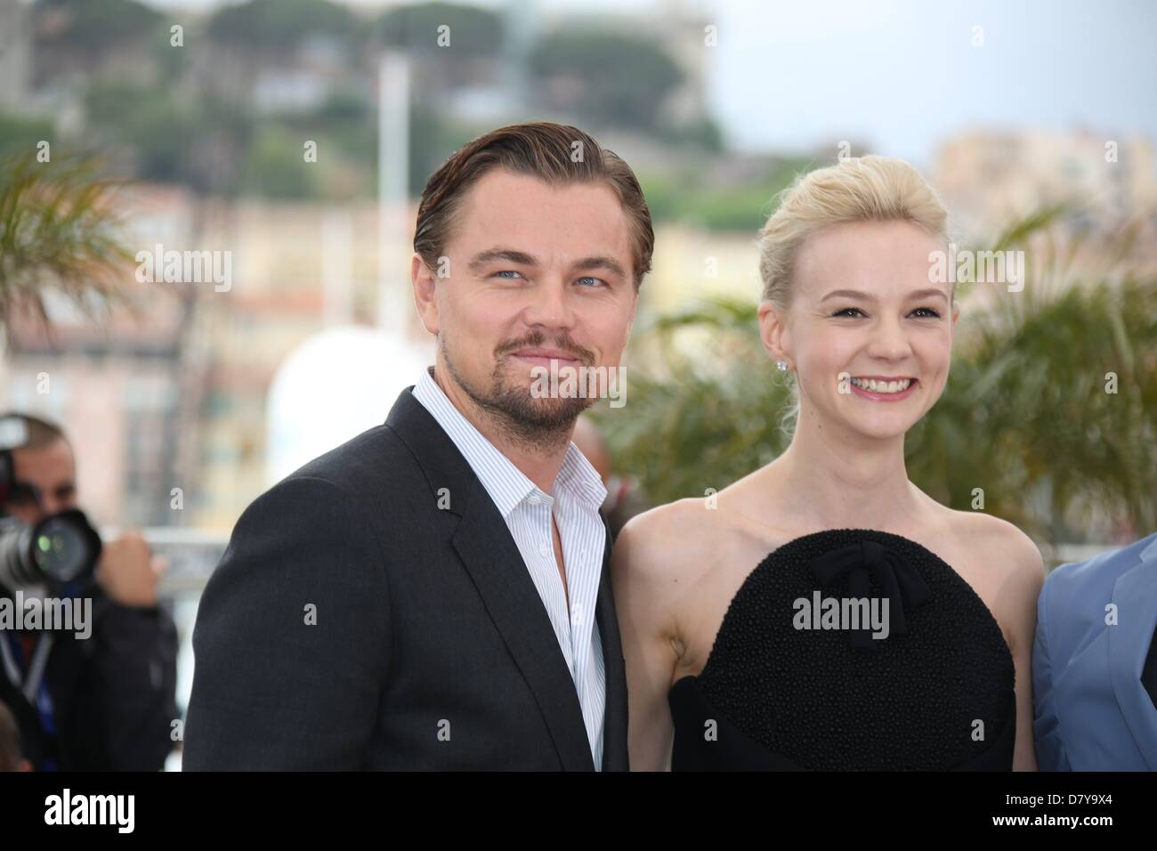 Cannes, Francia. Maggio 15, 2013. Noi l'attore Leonardo DiCaprio e attrice britannica Carey Mulligan pongono durante il photocall per 'Il grande Gatsby" presso la 66annuale di Cannes Film Festival di Cannes, Francia, 15 maggio 2013. Il film è presentato fuori concorso al festival che corre dal 15 al 26 maggio. Foto: Hubert Boesl/DPA/Alamy Live News Foto Stock