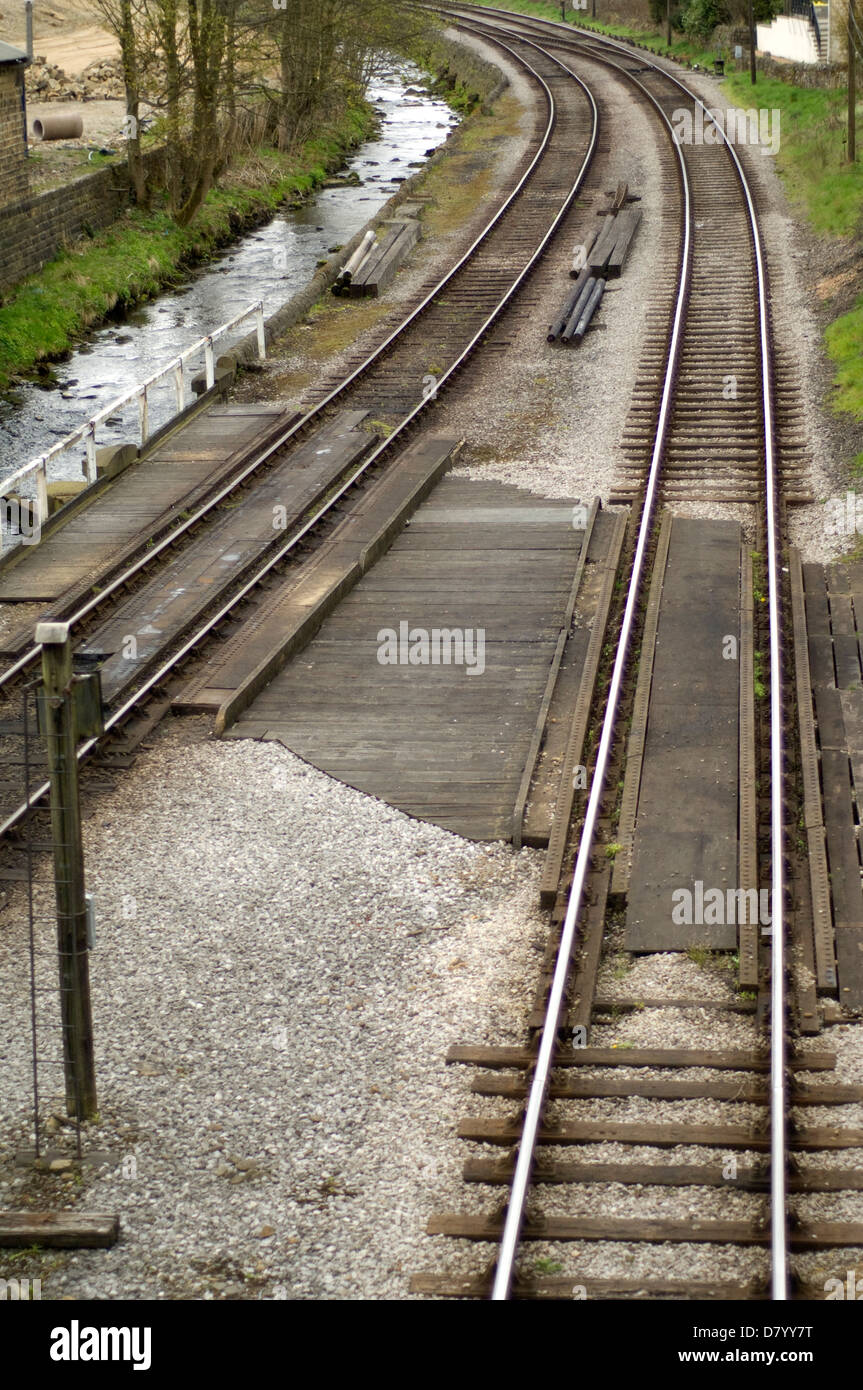 Vale la pena di Valle di binari ferroviari svaniscono Foto Stock