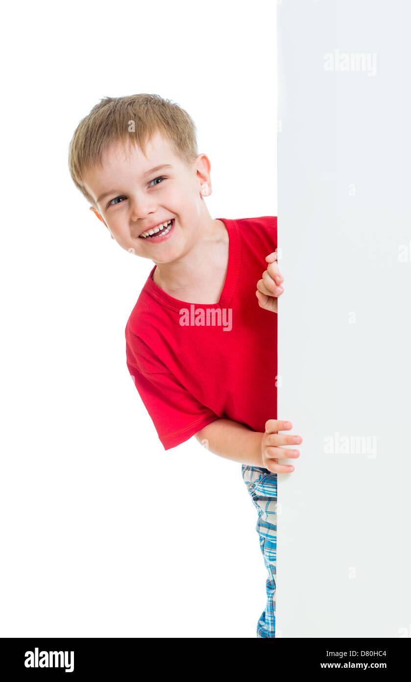 Kid boy dietro vuoto banner pubblicitario Foto Stock