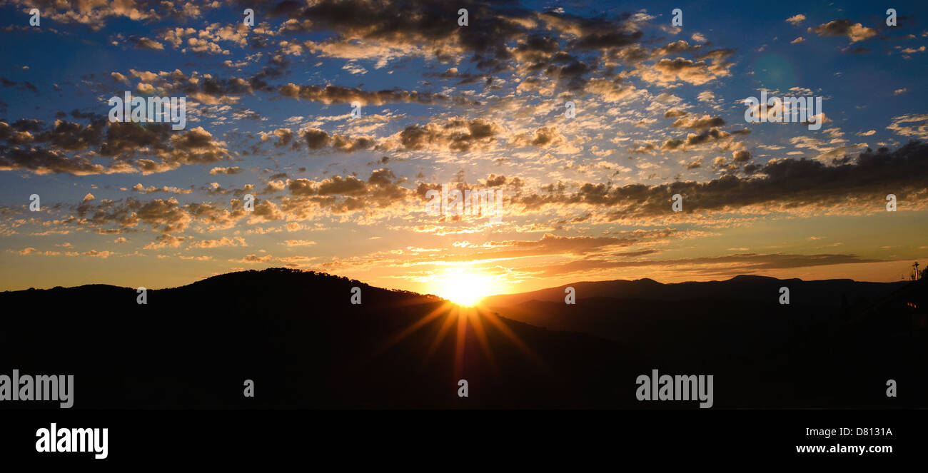 Panorama di un'alba sopra il Park City, Utah, Stati Uniti d'America Foto Stock