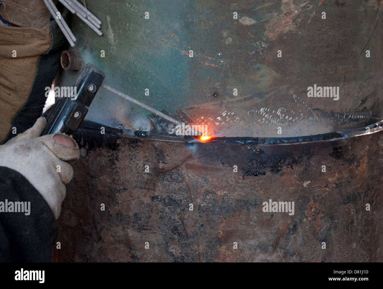 Saldatrice a lavoro. Close up Foto Stock