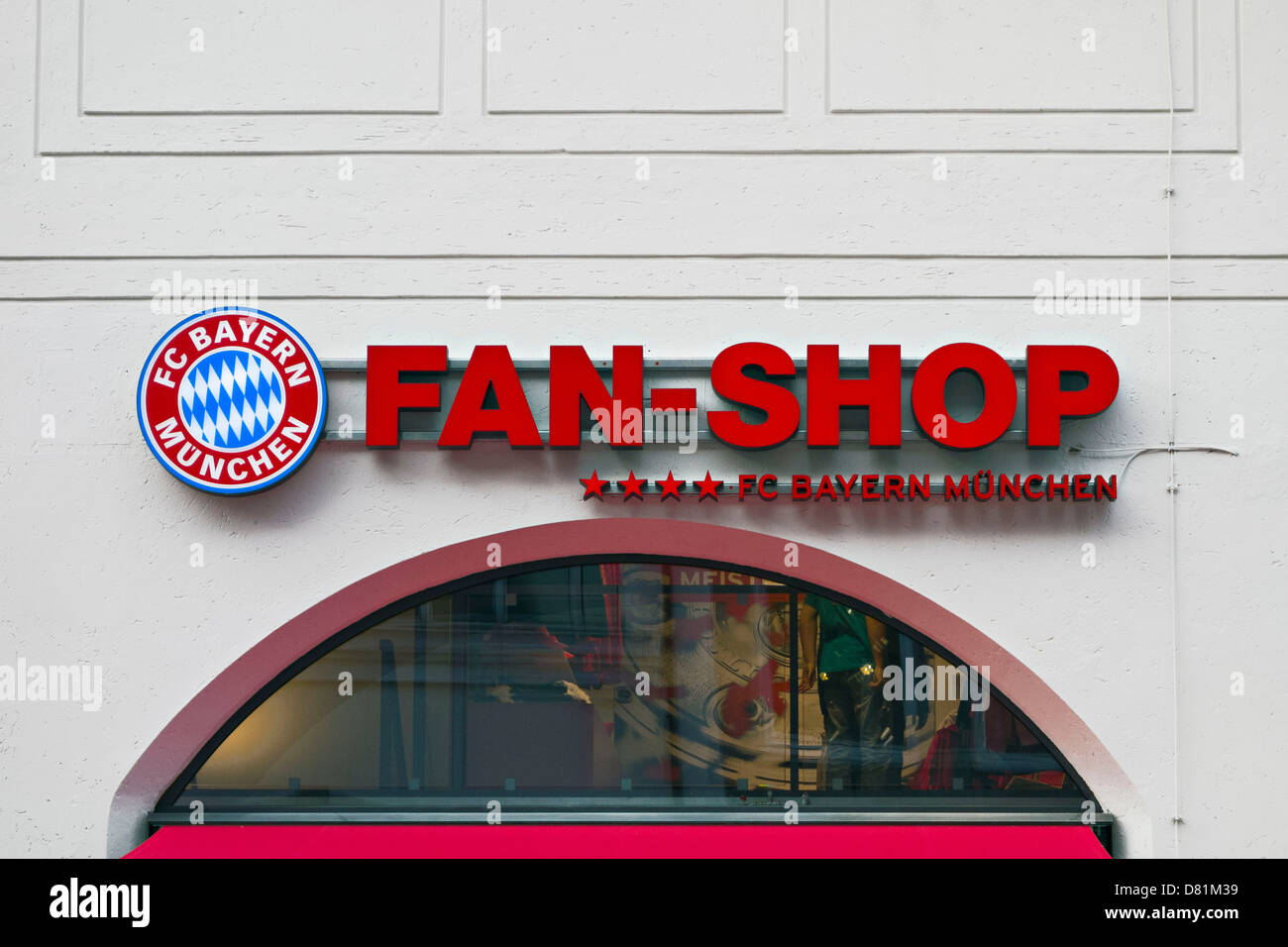 FC Bayern Monaco di Baviera Fan-Shop segno, Alta Baviera Germania Foto  stock - Alamy