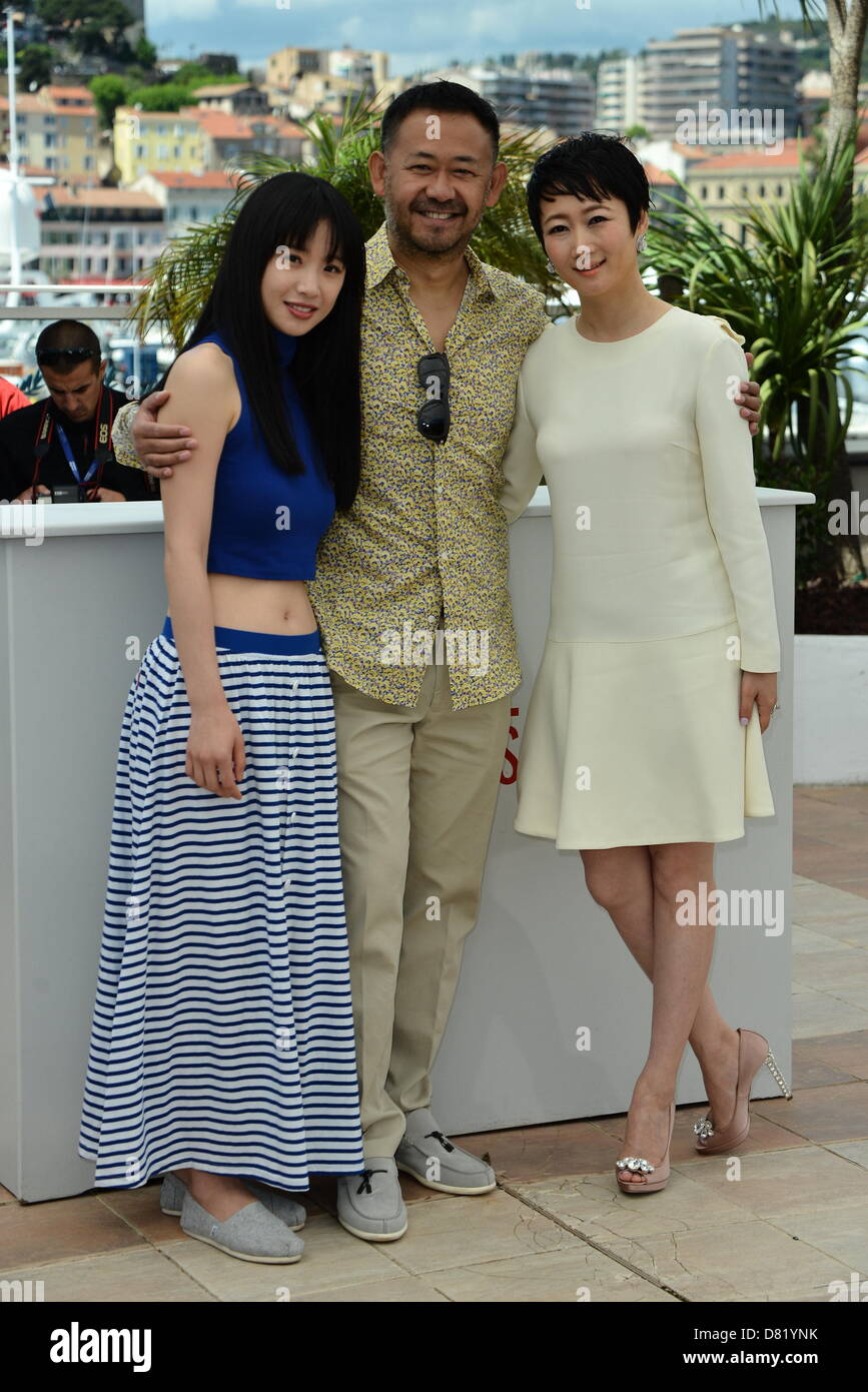 Cannes, Francia. Il 17 maggio 2013. Jiang WU, Tao Zhao, Meng li frequentano il Photocall TIAN ZHU DING (un tocco del peccato) al 66 Cannes Film Festival di Cannes, Francia, Maggio 15th, 2013. Credito: dpa picture alliance / Alamy Live News Foto Stock