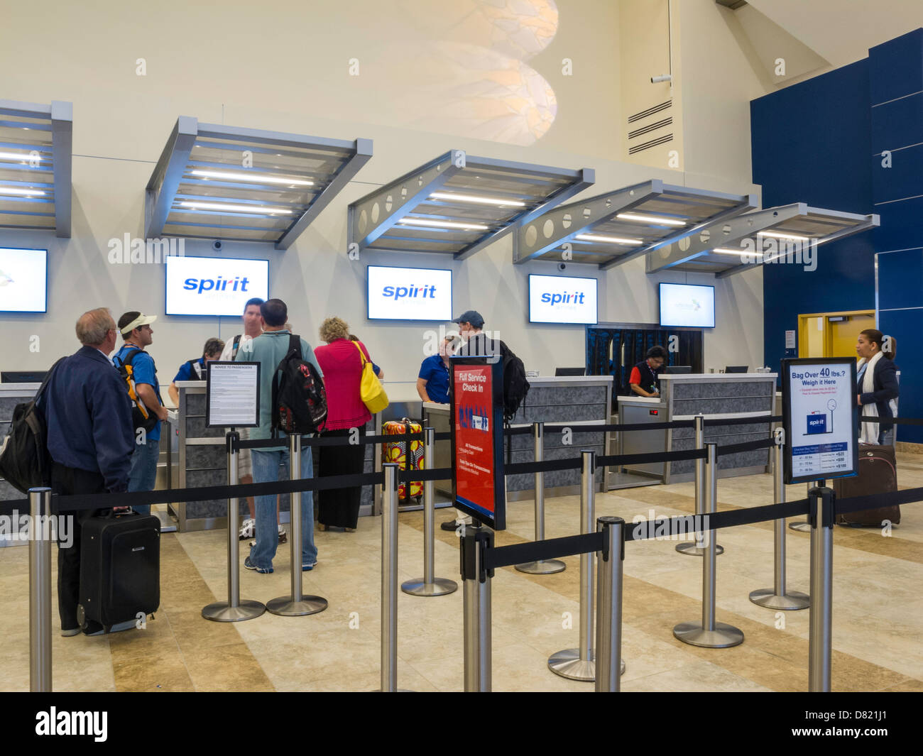 Spirito Airlines banco check in,'Aeroporto Internazionale di Myrtle Beach, SC Foto Stock