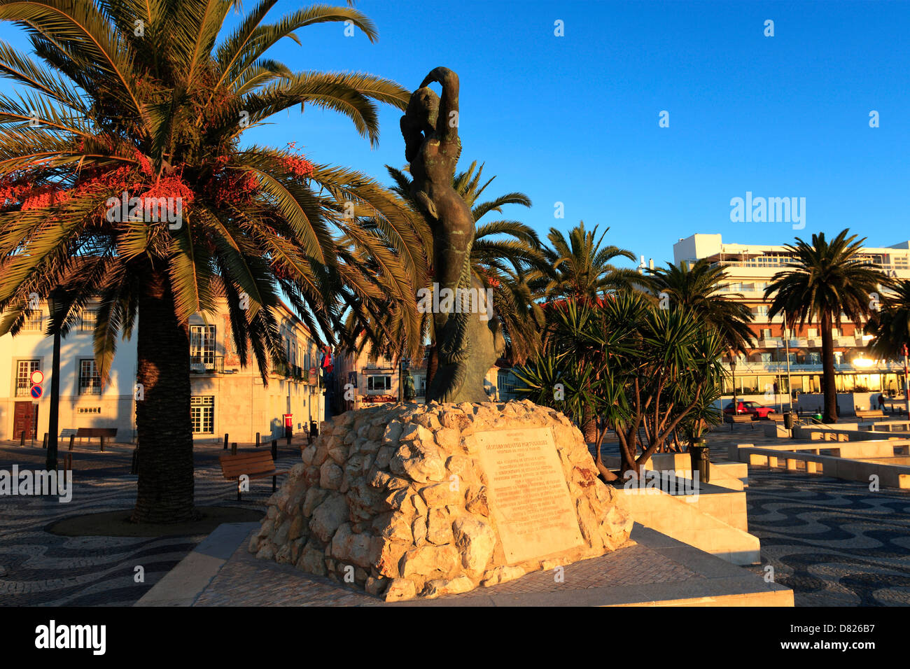 Statua di Cascais piccolo e pittoresco villaggio di pescatori, regione Estremadura, riviera portoghese, del Portogallo, dell'Europa. Foto Stock