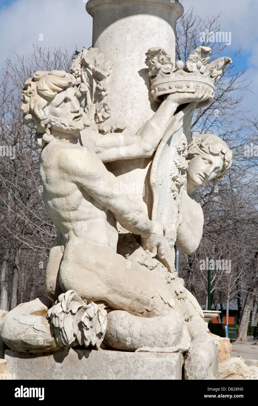 Madrid - Fontana nel parco del Retiro Foto Stock